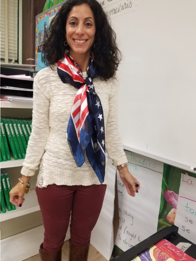 Teachers like Sra. McAleer dressed up for Patriotic Day!